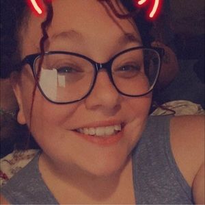 Meet your Posher, Stacy